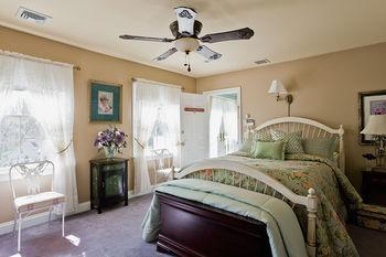 Annabelle Bed & Breakfast Sandwich Bagian luar foto